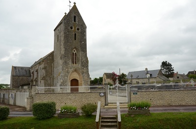 St. Laurent-sur-Mer Churchyard