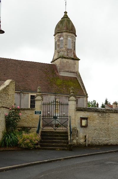 Touffréville Churchyard