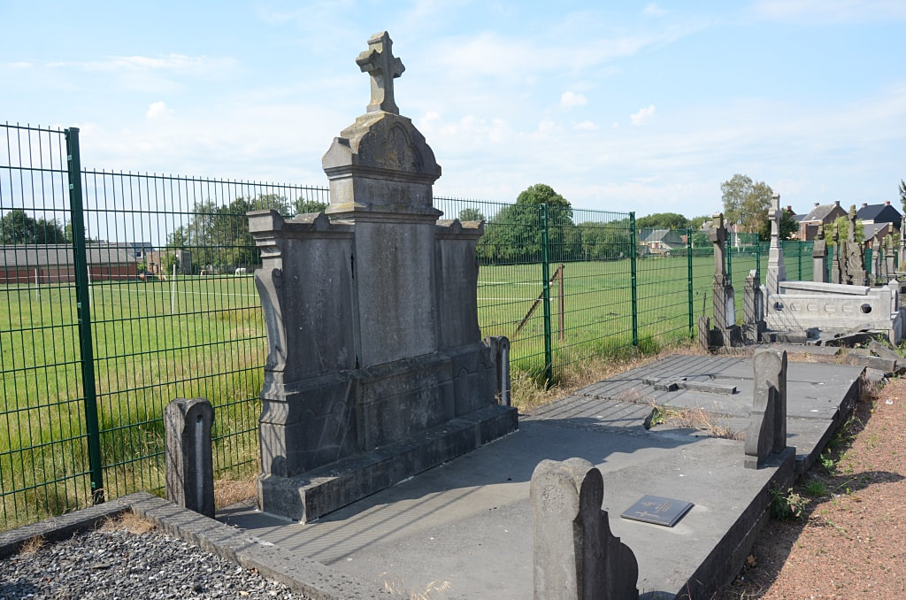 Trazegnies Communal Cemetery