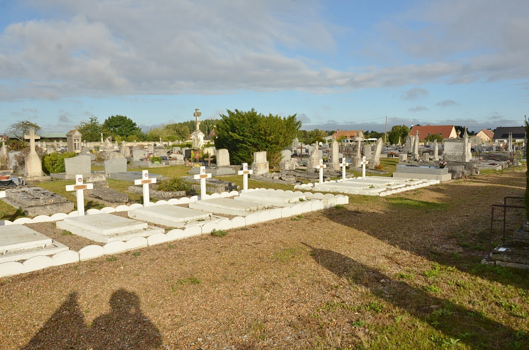 Verneuil-sur-Avre Communal Cemetery