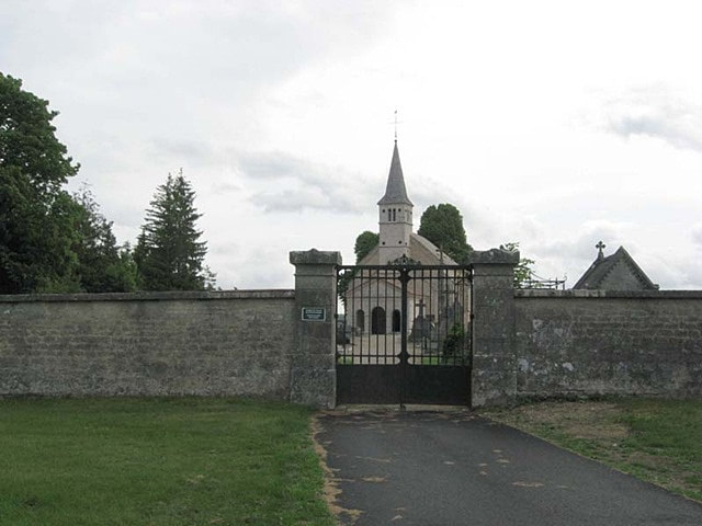 Villiers-le-Duc (St. Phal) Churchyard