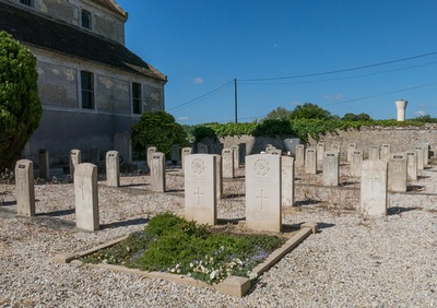Villiers-le-Sec Churchyard