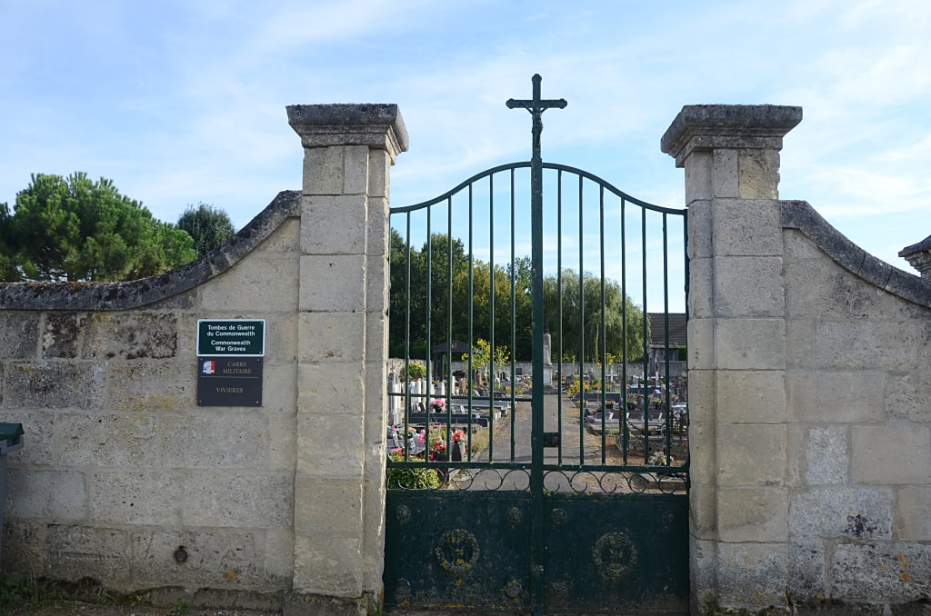 Vivières Communal Cemetery