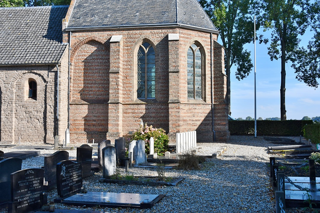 Wadenoijen Protestant Churchyard