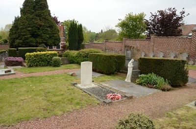 Wezembeek-Oppem Communal Cemetery