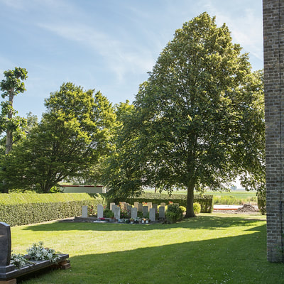 Wulpen Churchyard 
