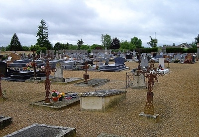 Yèvres Communal Cemetery
